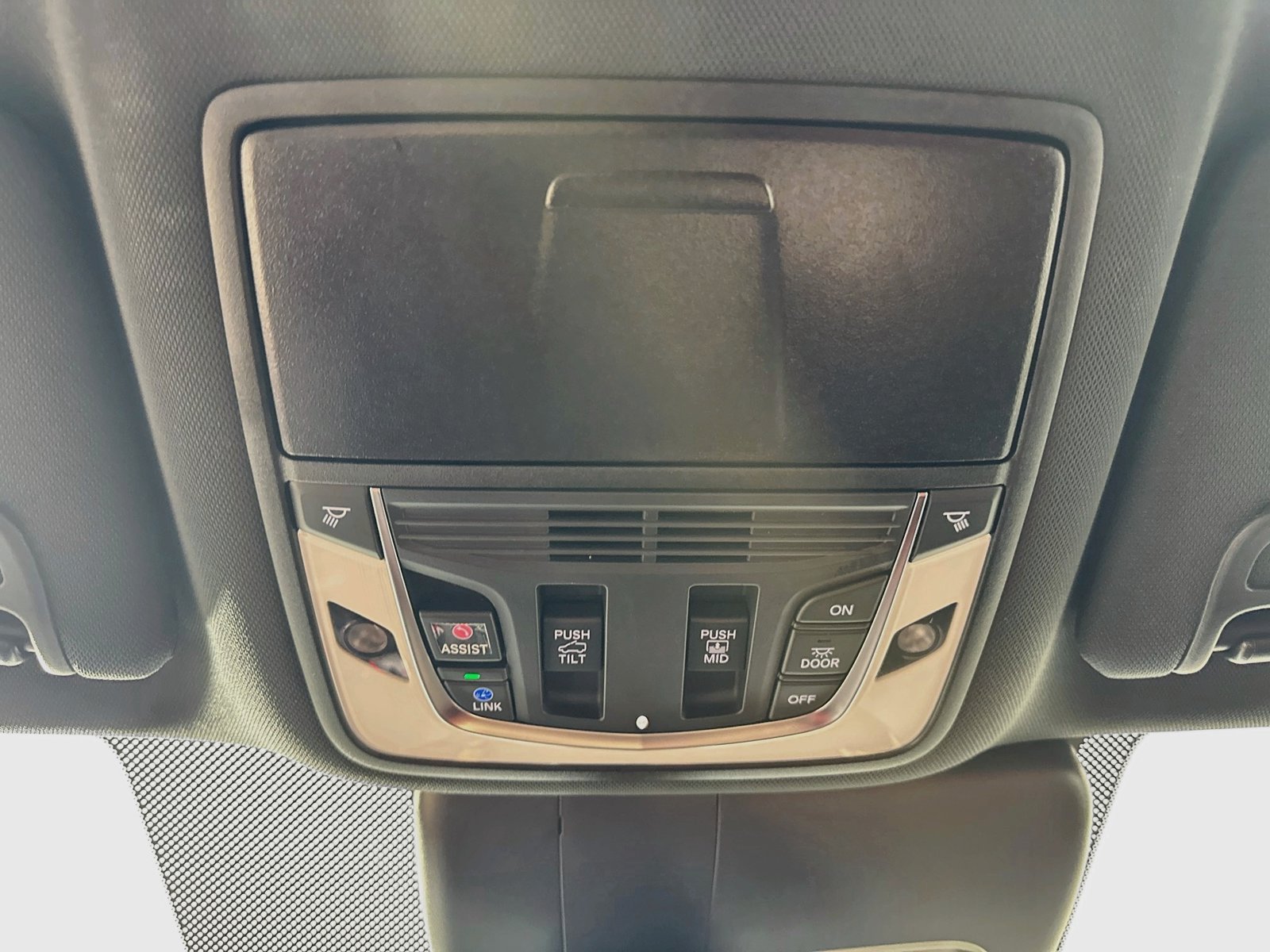 Used 2025 Acura RDX w/ Advance Package AWD/4WD image 31