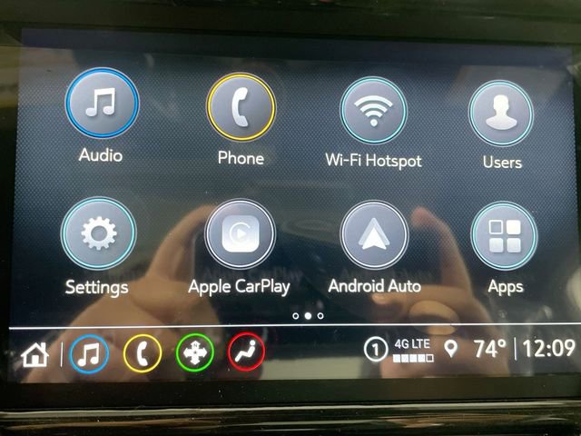 Used 2023 Chevrolet TrailBlazer RS w/ Sun and Liftgate Package FWD image 16