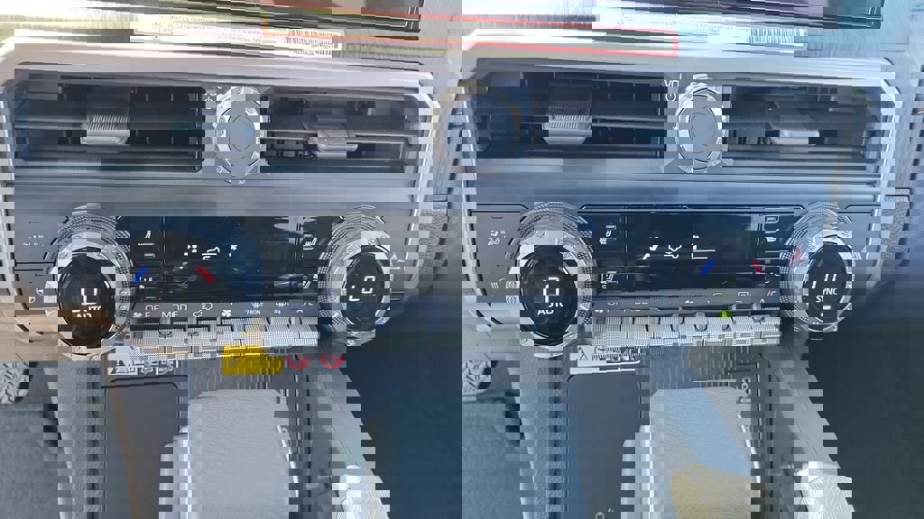 New 2026 Toyota 4Runner Platinum image 23