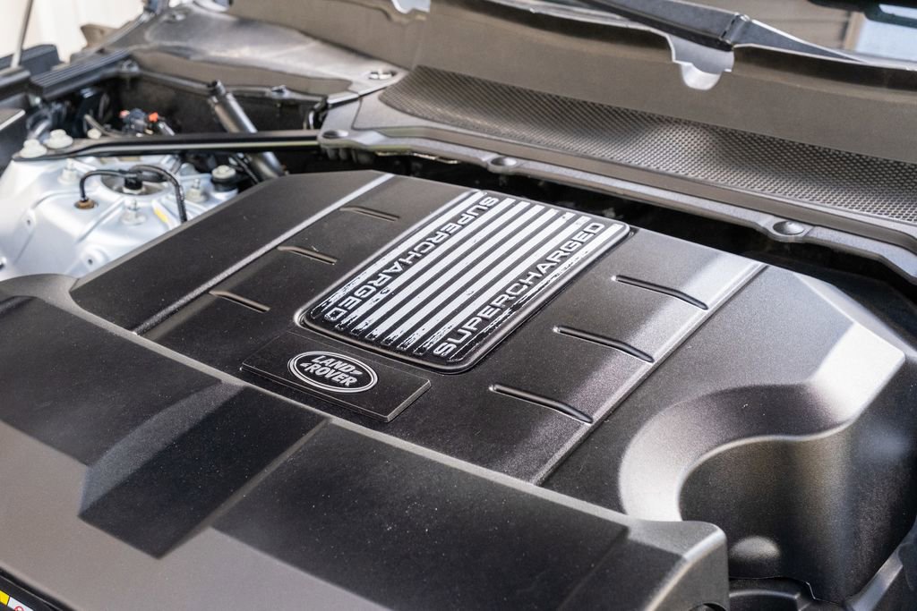 Used 2019 Land Rover Range Rover HSE image 32