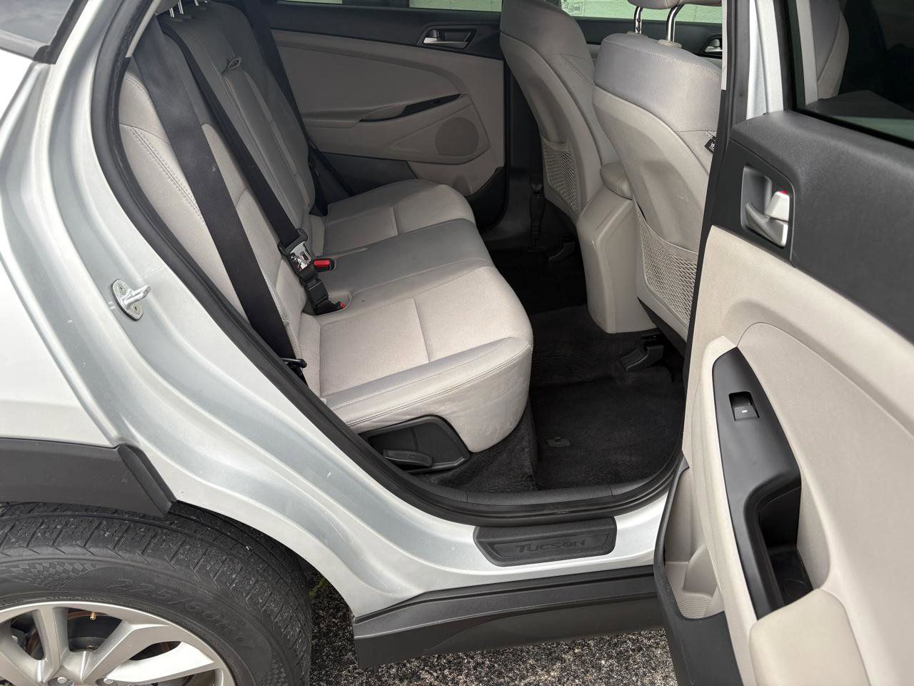 Used 2018 Hyundai Tucson SE FWD image 12