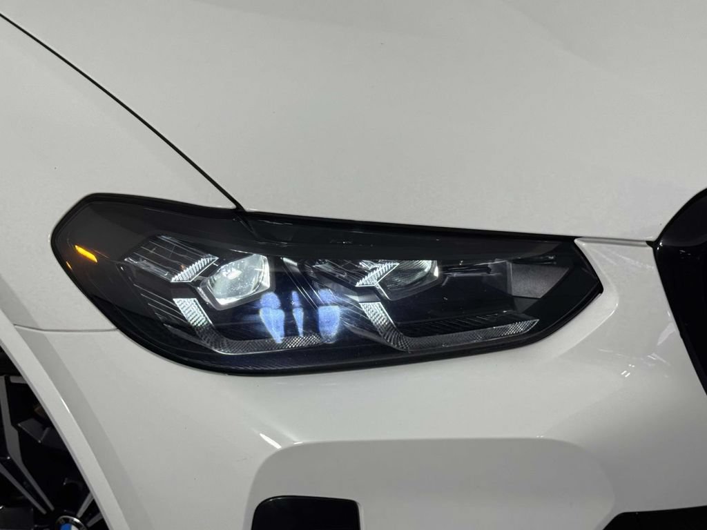 Used 2023 BMW X3 xDrive30i w/ M Sport Package AWD/4WD image 15