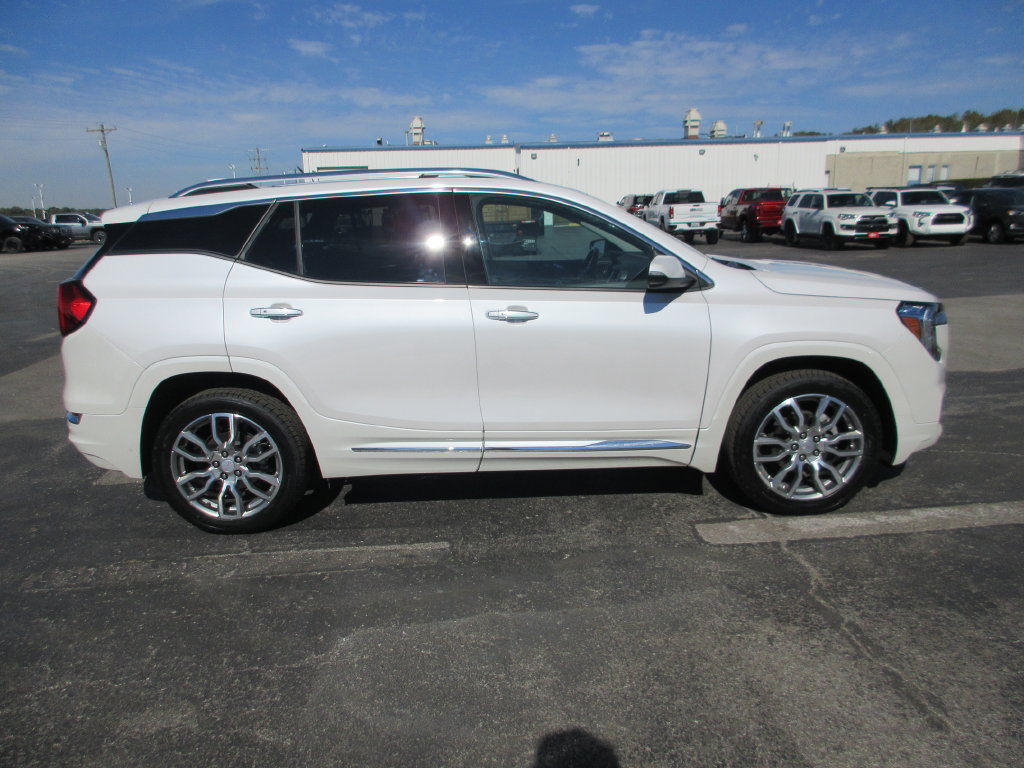 Certified 2024 GMC Terrain Denali AWD/4WD image 5