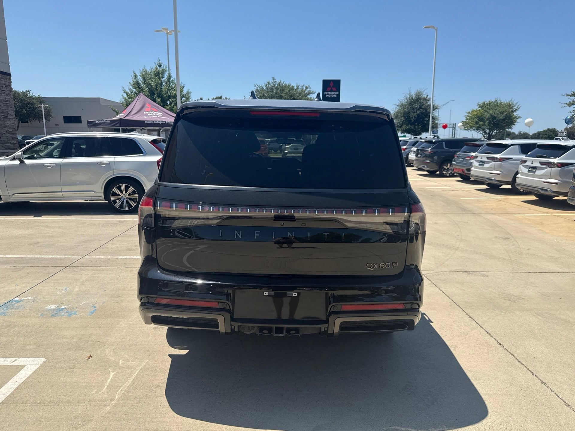 Used 2025 INFINITI QX80 Autograph AWD/4WD image 4