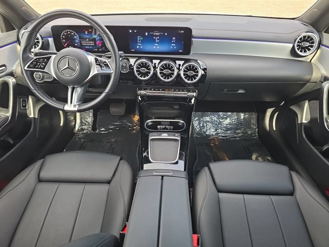 Used 2025 Mercedes-Benz CLA 250 image 8