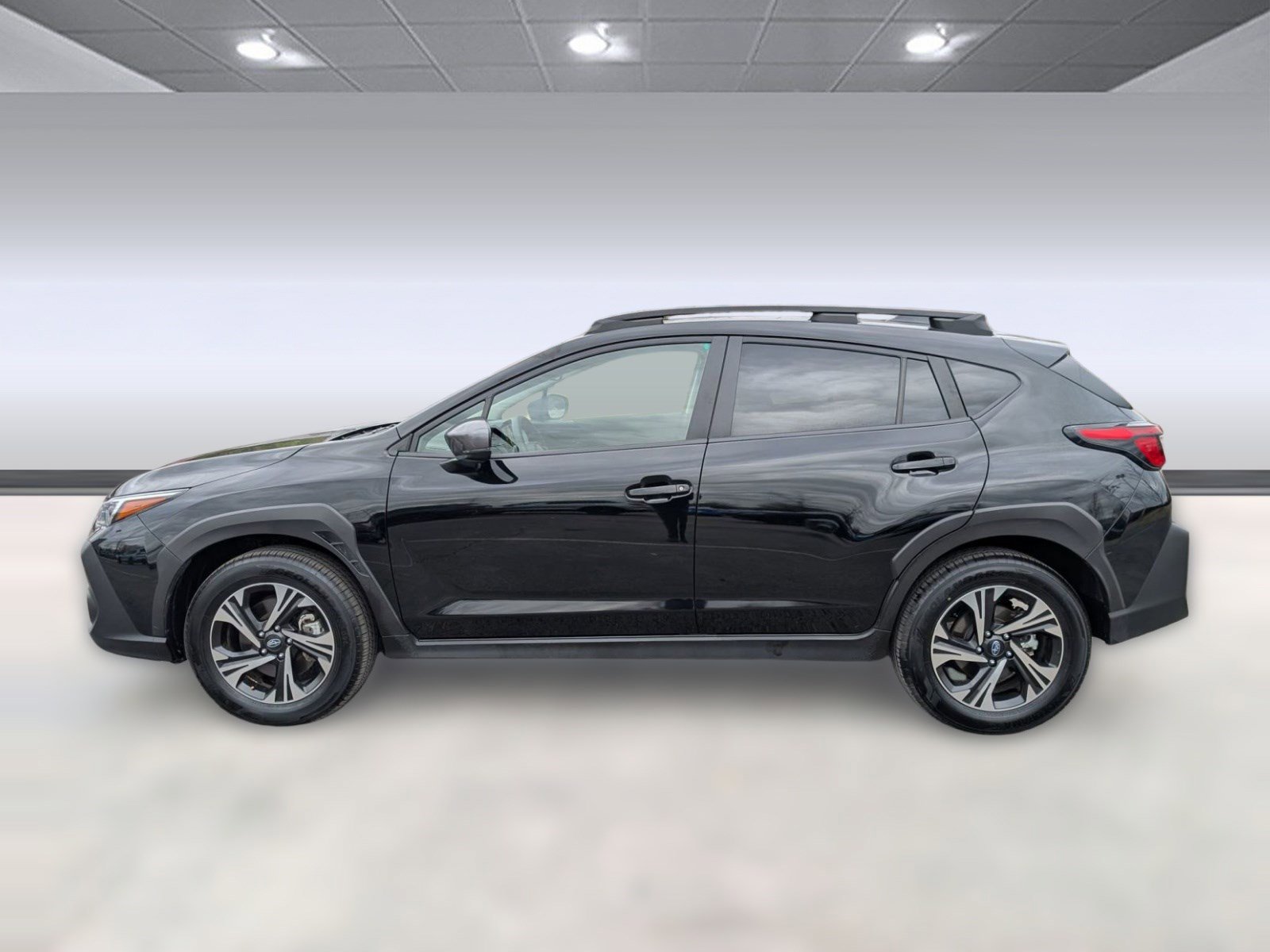 Used 2024 Subaru Crosstrek 2.0i Premium image 2
