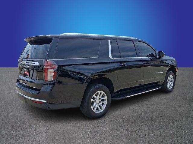 Used 2023 Chevrolet Suburban LT RWD image 4