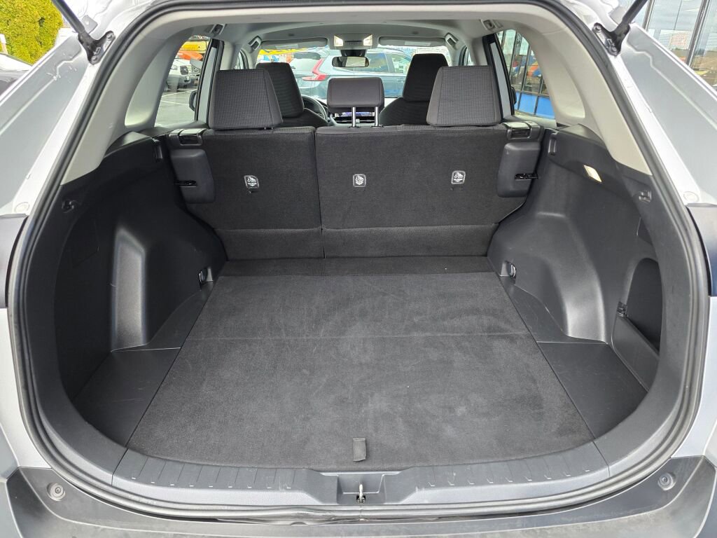 Used 2024 Toyota RAV4 LE image 14