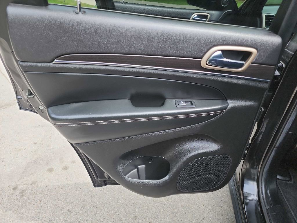 Used 2014 Jeep Grand Cherokee Limited image 21