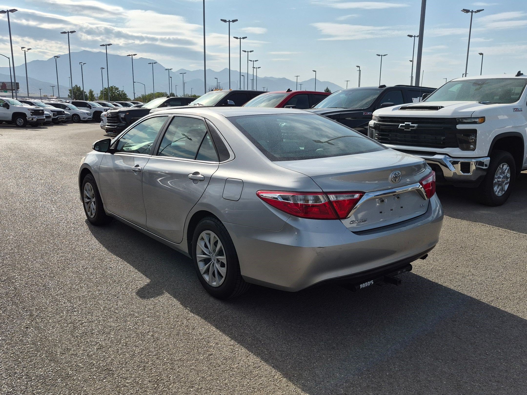 Used 2017 Toyota Camry LE FWD image 5