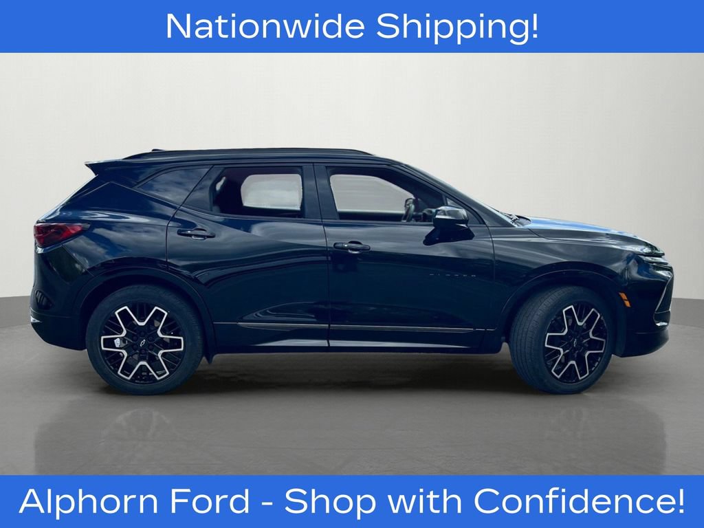 Used 2024 Chevrolet Blazer RS w/ Driver Confidence II Package AWD/4WD image 2