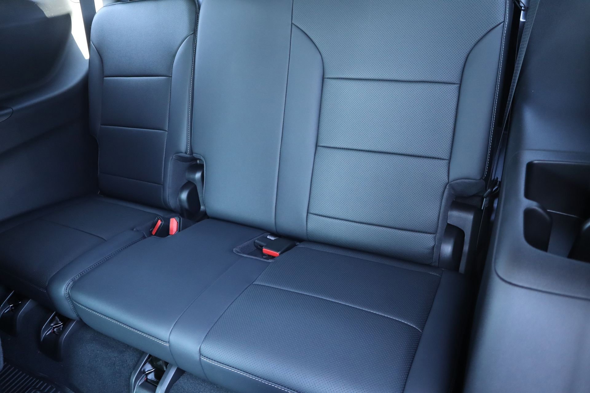 New 2026 Chevrolet Traverse LT w/ Enhanced Driving Package FWD image 17
