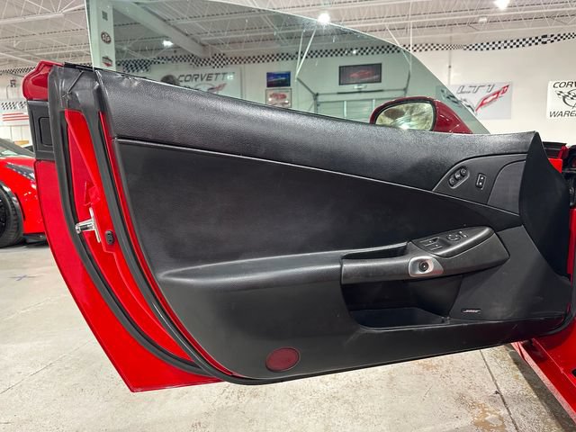 Used 2005 Chevrolet Corvette Coupe w/ Preferred Equipment Group RWD image 14