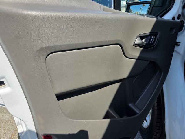 Used 2024 Ford Transit 250 Low Roof w/ Exterior Upgrade Package RWD image 8