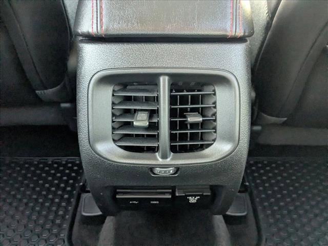 Used 2019 Jeep Cherokee Trailhawk image 17