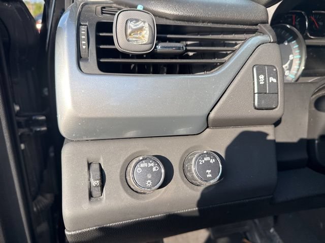 Used 2020 Chevrolet Tahoe LS AWD/4WD image 19