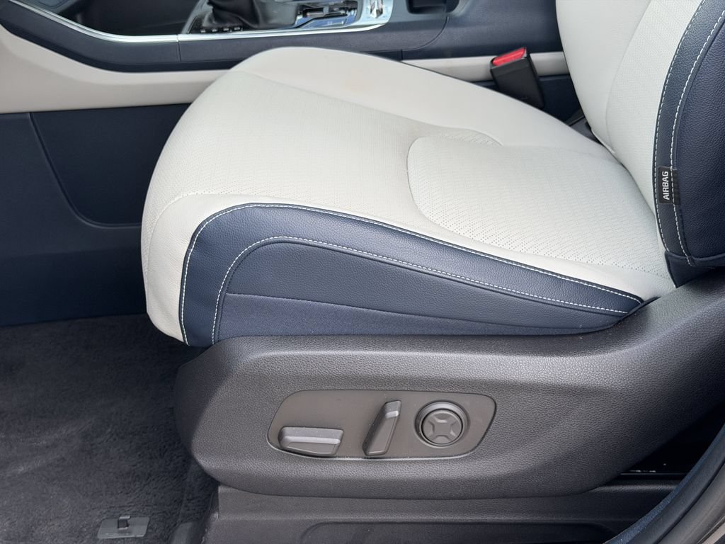 Certified 2026 Kia Carnival SX Prestige FWD image 24