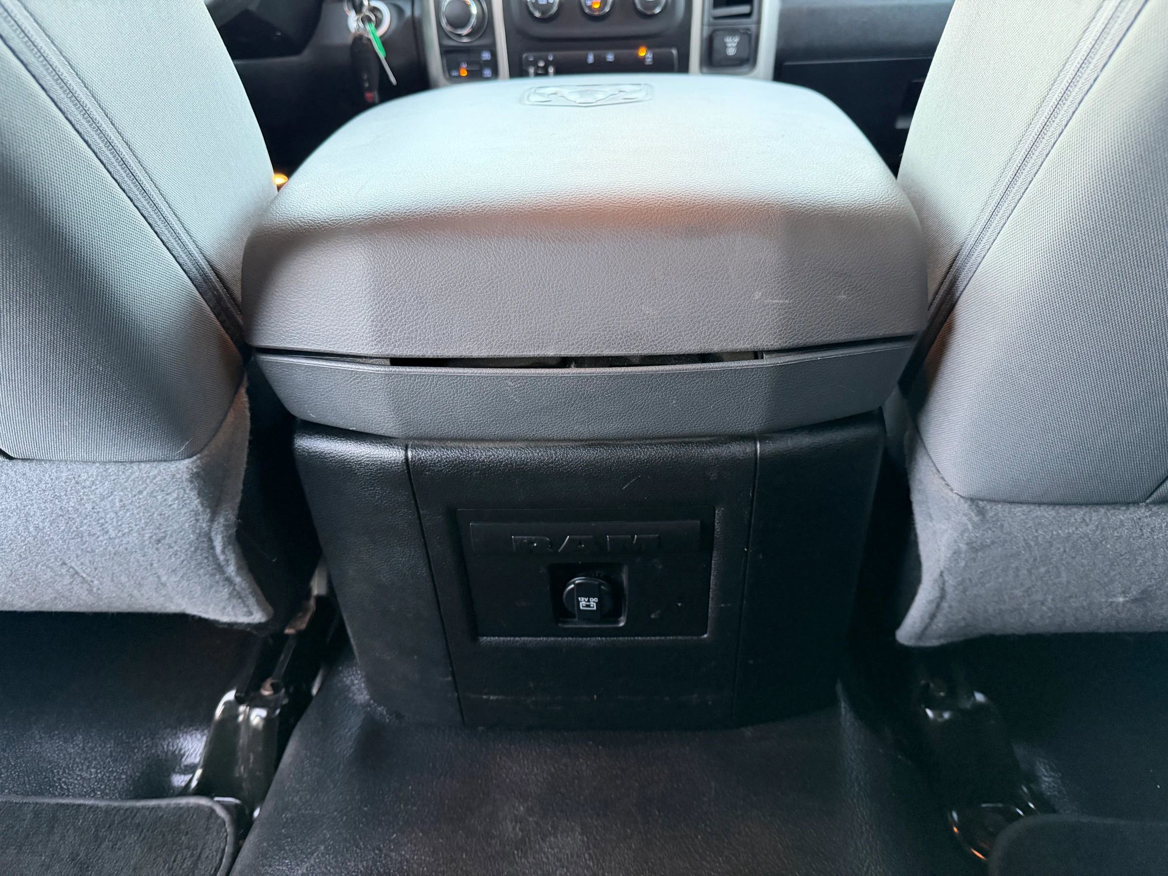 Used 2017 RAM 1500 Classic SLT image 36