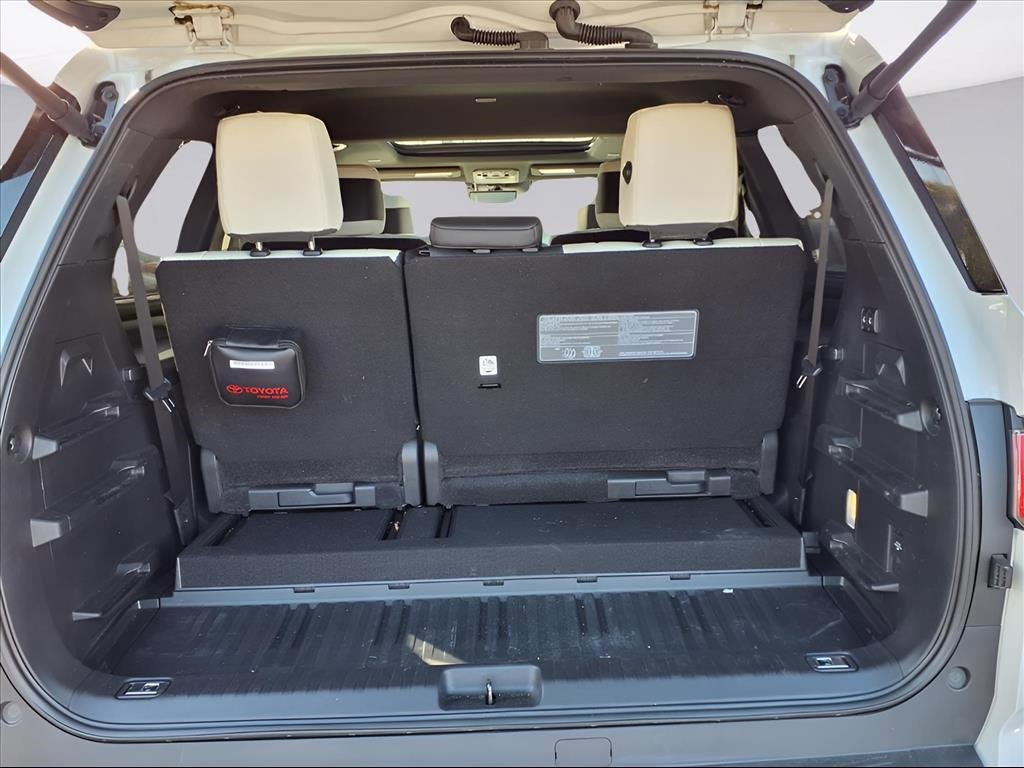Used 2024 Toyota Sequoia Capstone image 27