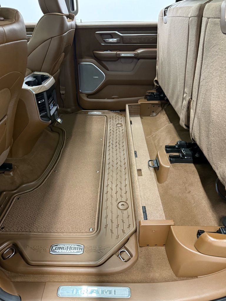 Used 2024 RAM 1500 Limited image 23