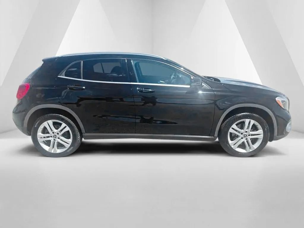 Used 2018 Mercedes-Benz GLA 250 4MATIC image 8