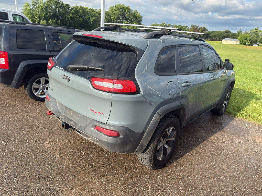 Used 2014 Jeep Cherokee Trailhawk w/ Technology Group AWD/4WD image 7