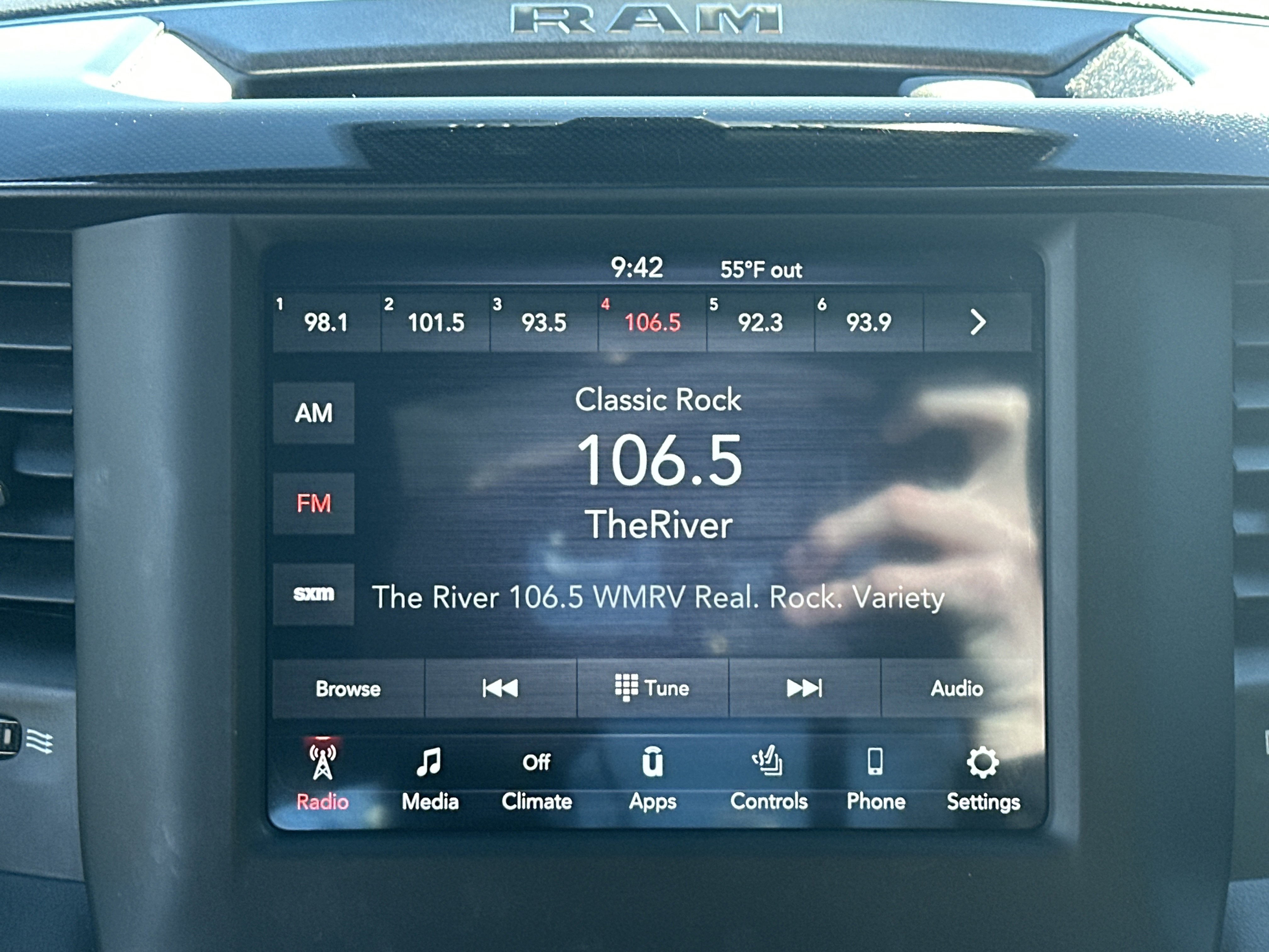 Used 2021 RAM 1500 Laramie w/ Sport Appearance Package image 23