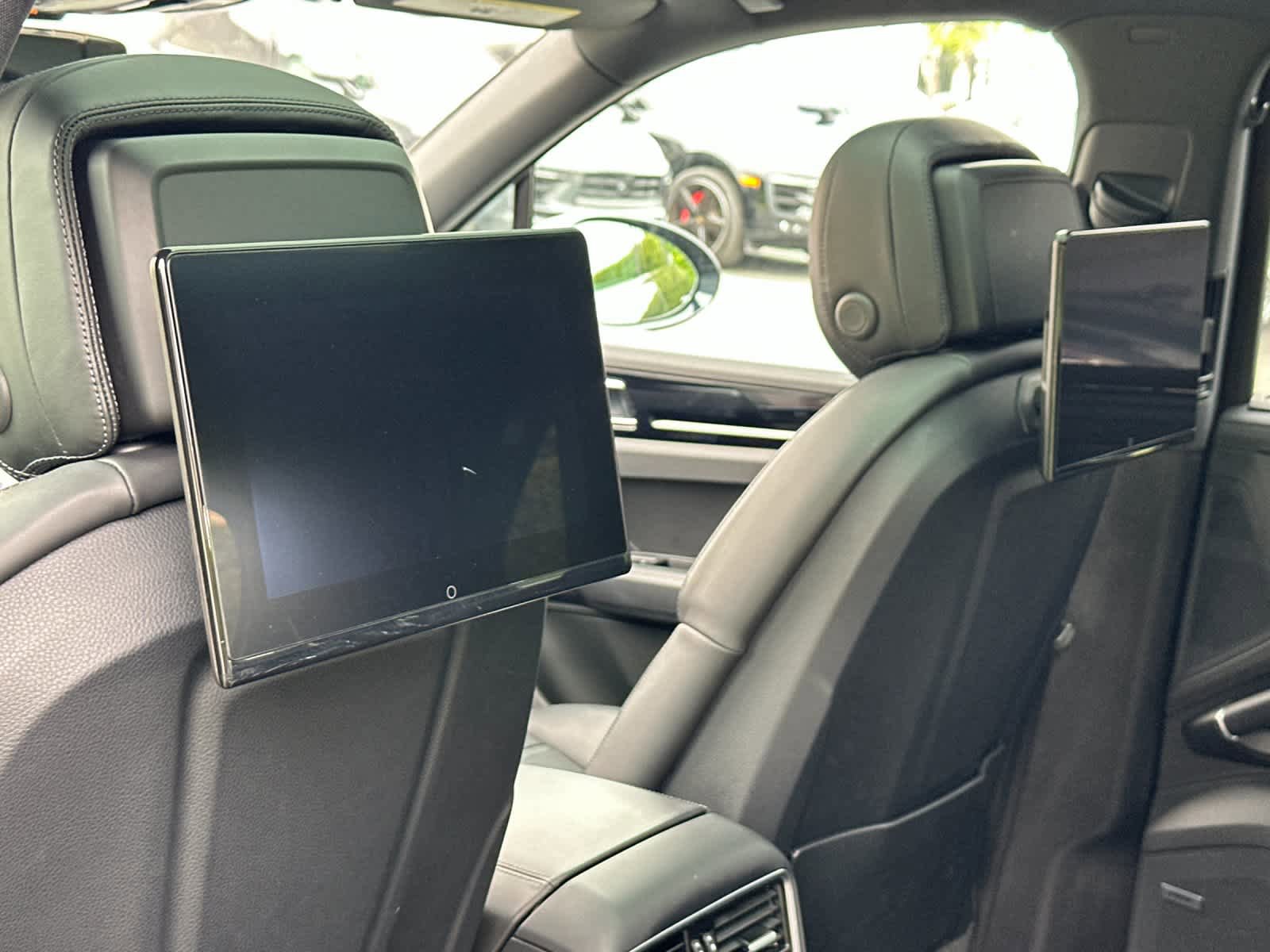 Certified 2023 Porsche Cayenne S AWD/4WD image 16