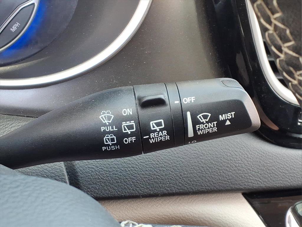 Used 2022 Chrysler Pacifica Touring-L FWD image 29