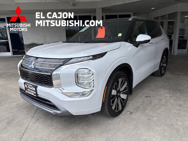 Used 2025 Mitsubishi Outlander SEL FWD image 8