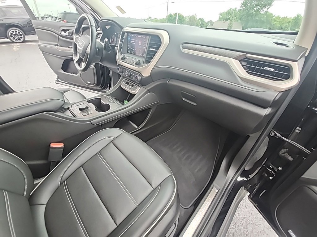 Certified 2023 GMC Acadia Denali w/ Black Diamond Edition image 19