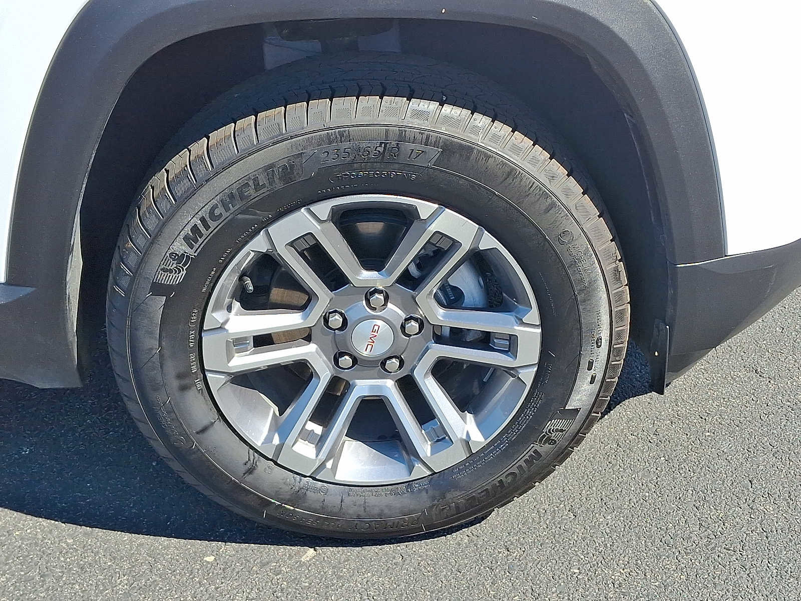 Used 2025 GMC Terrain Elevation image 8