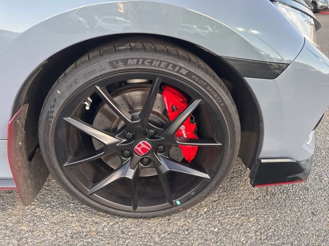 Used 2019 Honda Civic Type R image 11