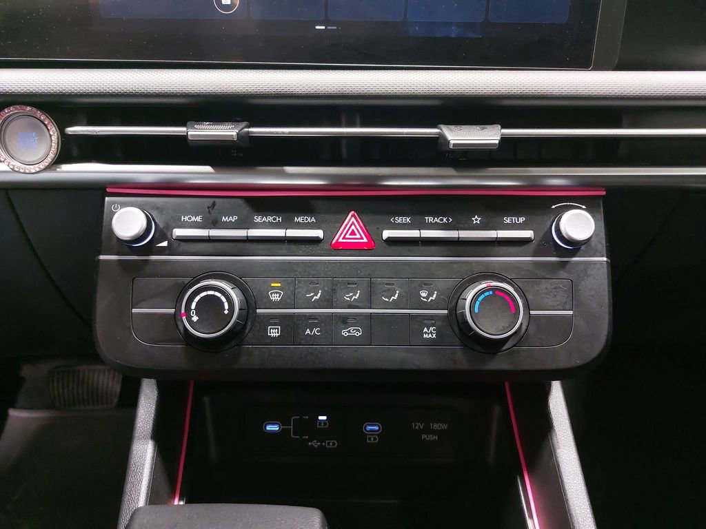 Certified 2025 Hyundai Tucson SE image 20