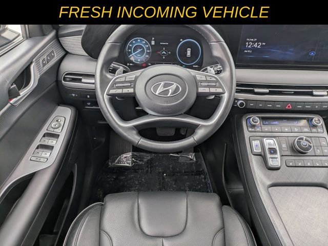 Used 2025 Hyundai Palisade Limited image 14