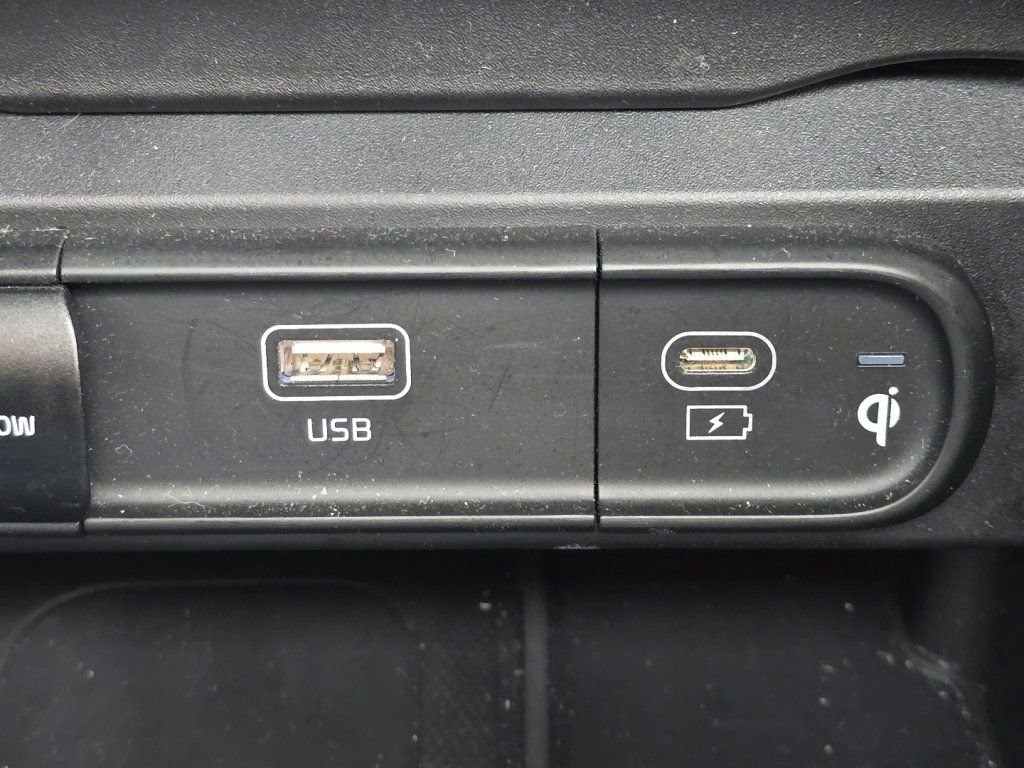 Used 2024 Kia Telluride EX X-Line image 7