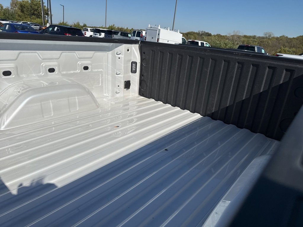 Used 2023 GMC Sierra 1500 SLT w/ SLT Premium Package image 12