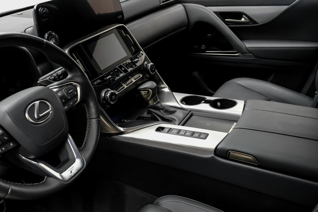 Used 2024 Lexus LX 600 F Sport AWD/4WD image 27