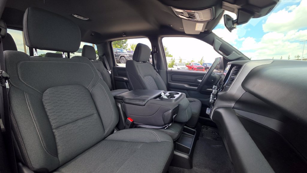 New 2026 RAM 1500 Warlock AWD/4WD image 13