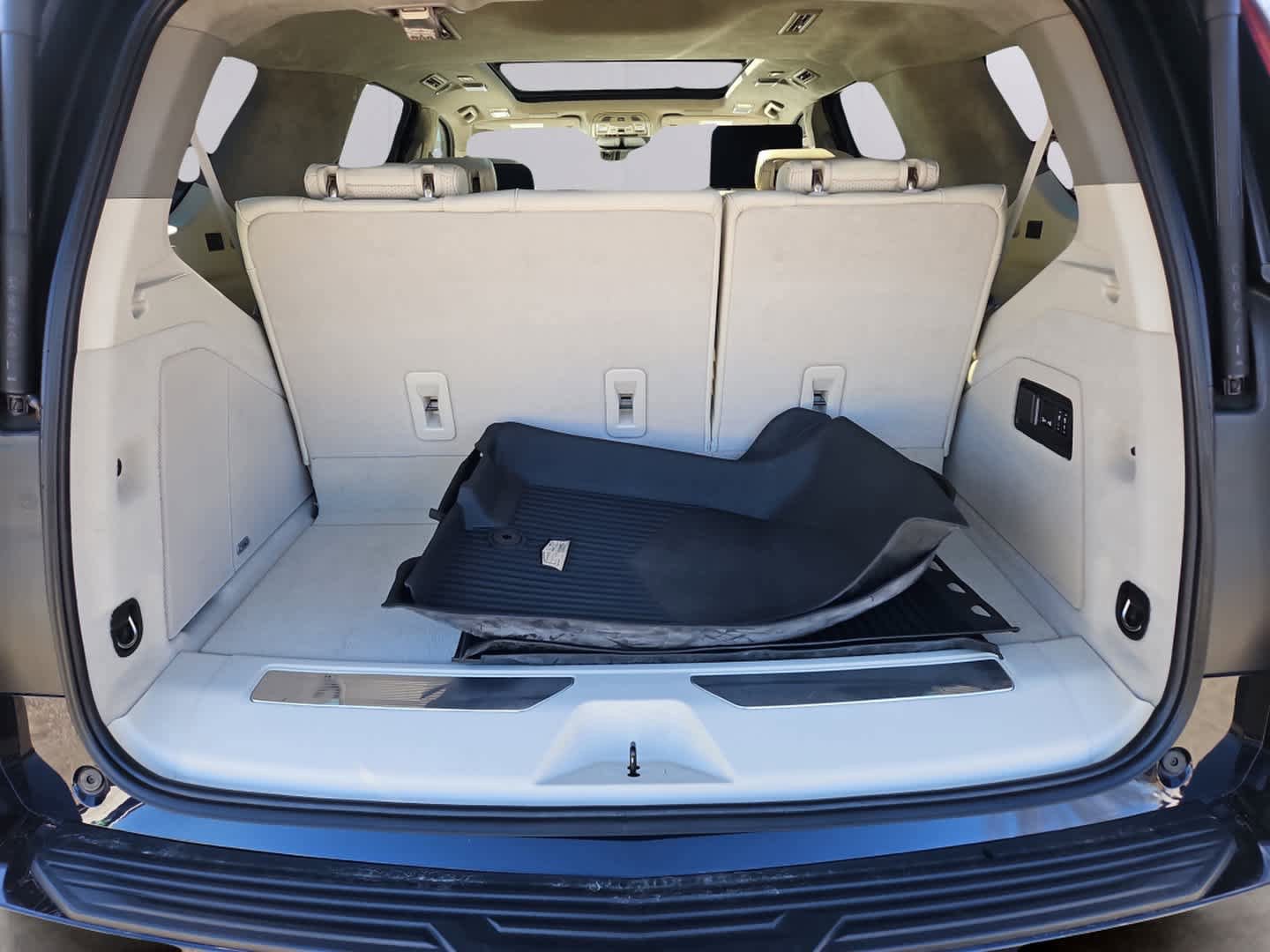 Used 2021 Cadillac Escalade Premium Luxury Platinum image 41