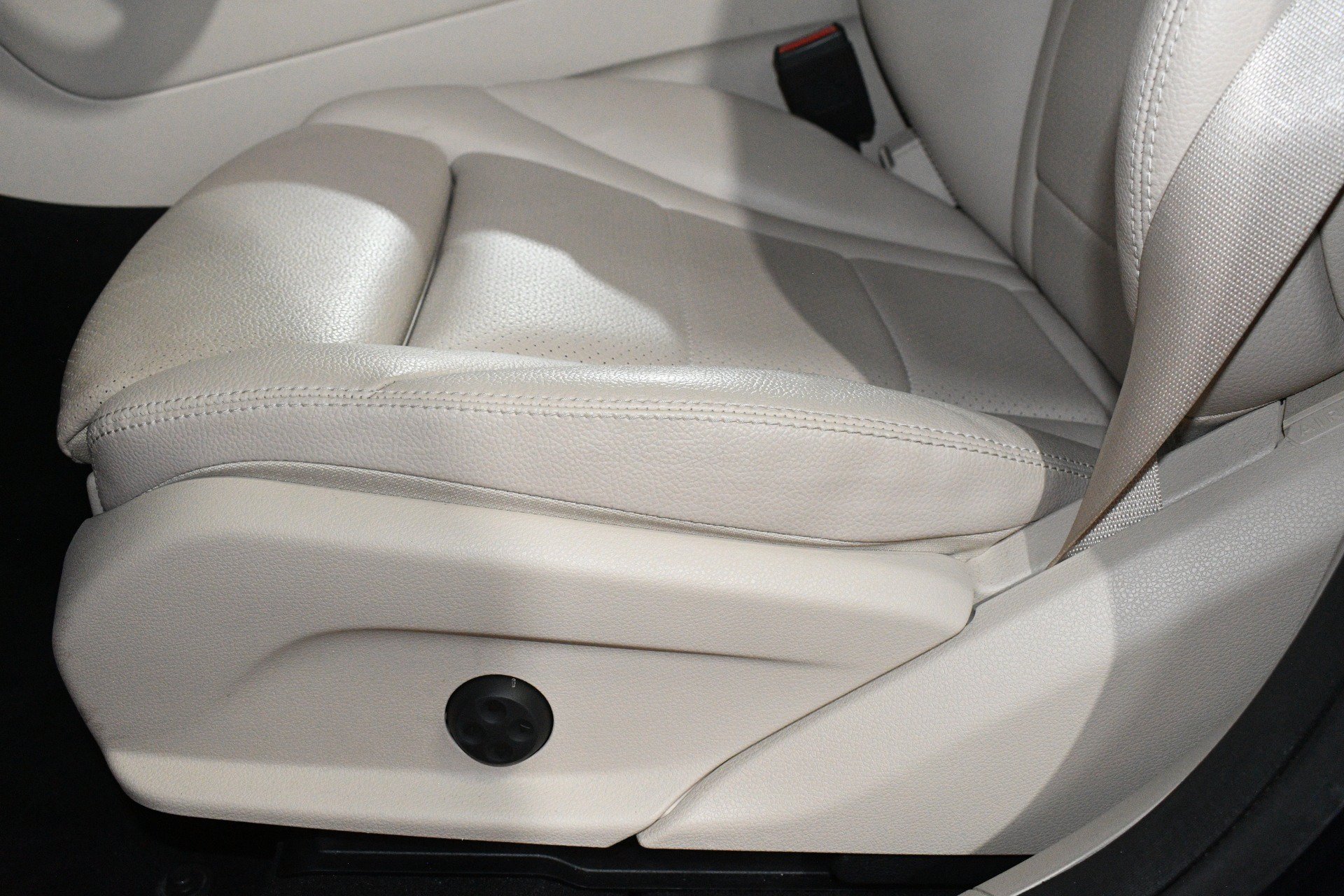 Used 2022 Mercedes-Benz GLC 300 image 13