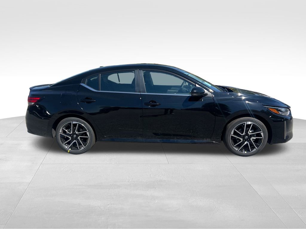 New 2025 Nissan Sentra SR w/ Trunk Package image 7