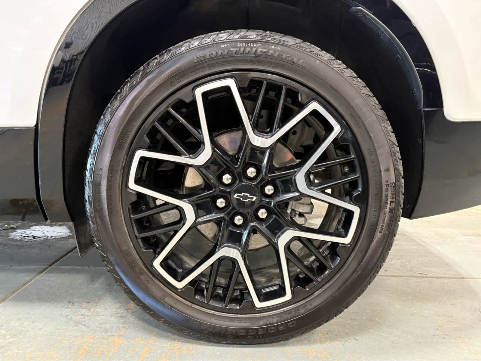 Certified 2025 Chevrolet Blazer RS w/ Driver Confidence II Package image 10