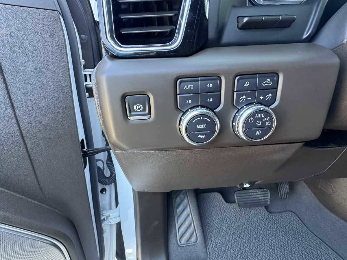 Used 2024 GMC Sierra 1500 Denali w/ Denali Reserve Package image 14