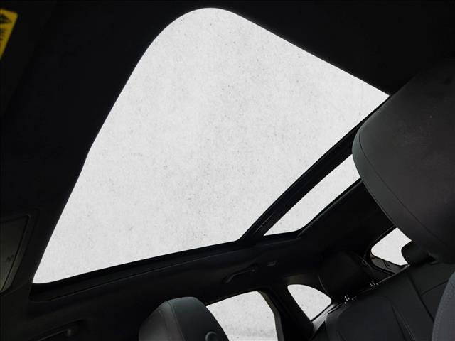 Used 2018 Jaguar F-PACE Premium AWD/4WD image 16