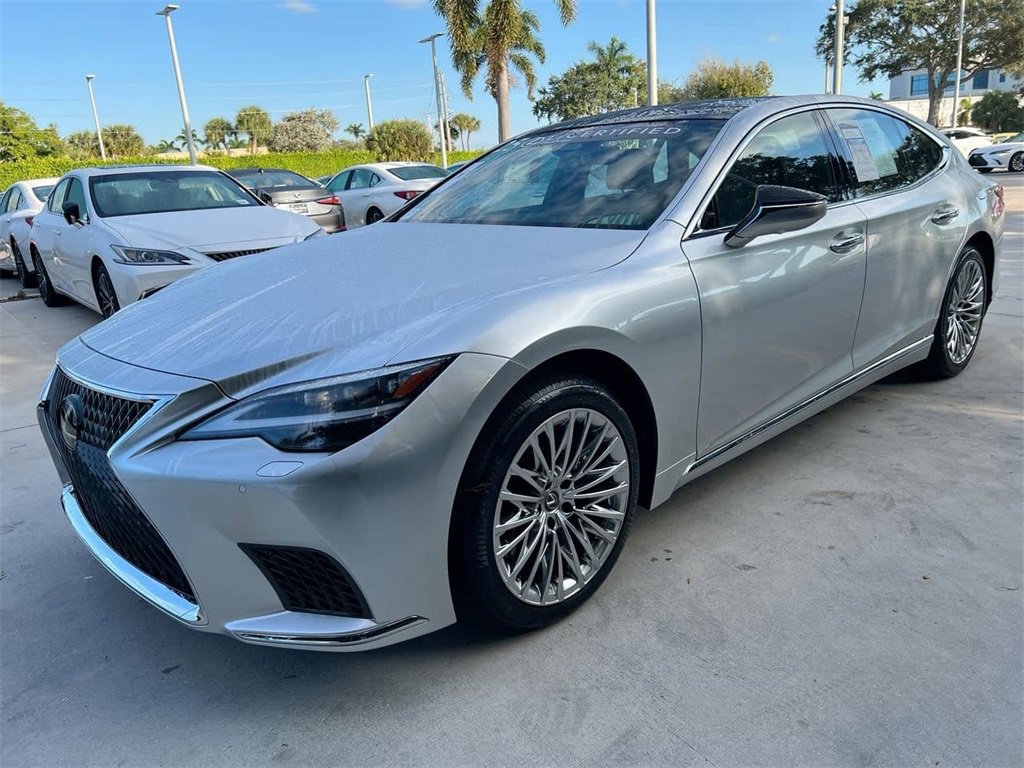 Certified 2025 Lexus LS 500 image 3