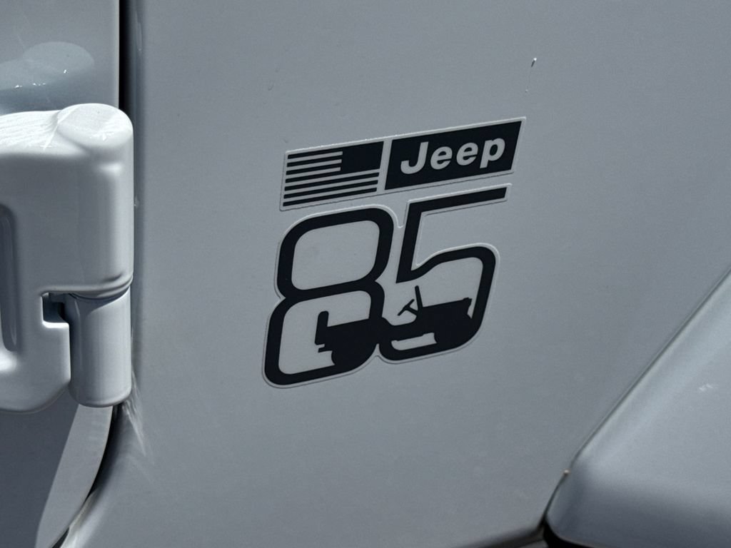 New 2026 Jeep Gladiator Sport AWD/4WD image 9