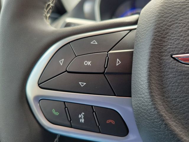 New 2026 Chrysler Pacifica Select FWD image 19