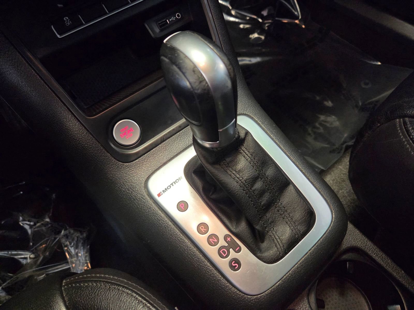 Used 2016 Volkswagen Tiguan SEL image 31