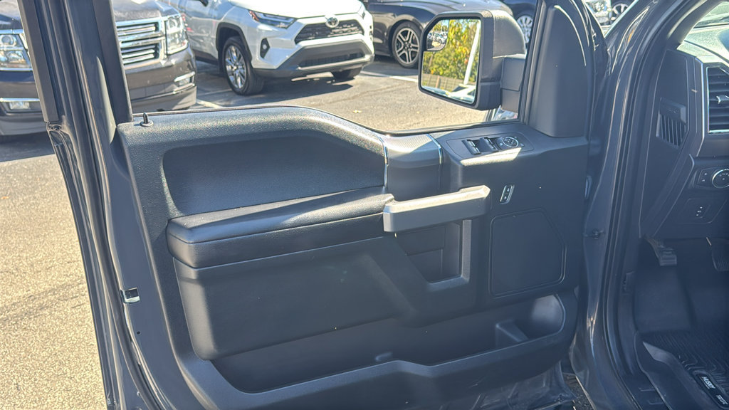 Used 2016 Ford F150 XLT w/ Equipment Group 302A Luxury AWD/4WD image 14